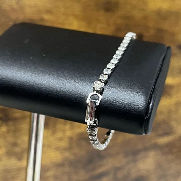 Rhinestone Bracelet - Picture 5 of 12